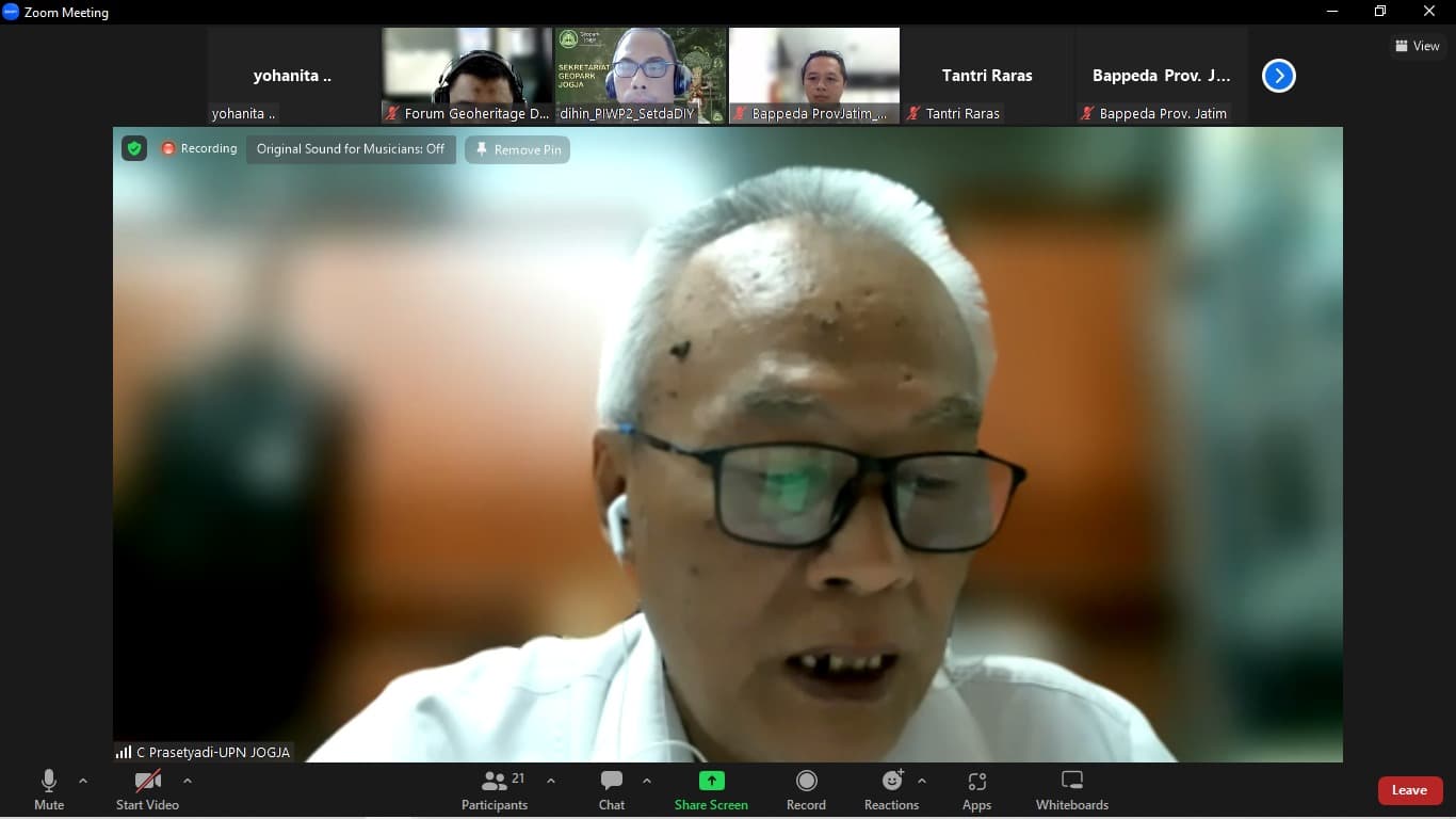Kemitraan antara Komite Geopark Daerah Istimewa Yogyakarta dengan Forum Geopark Di Jawa Timur