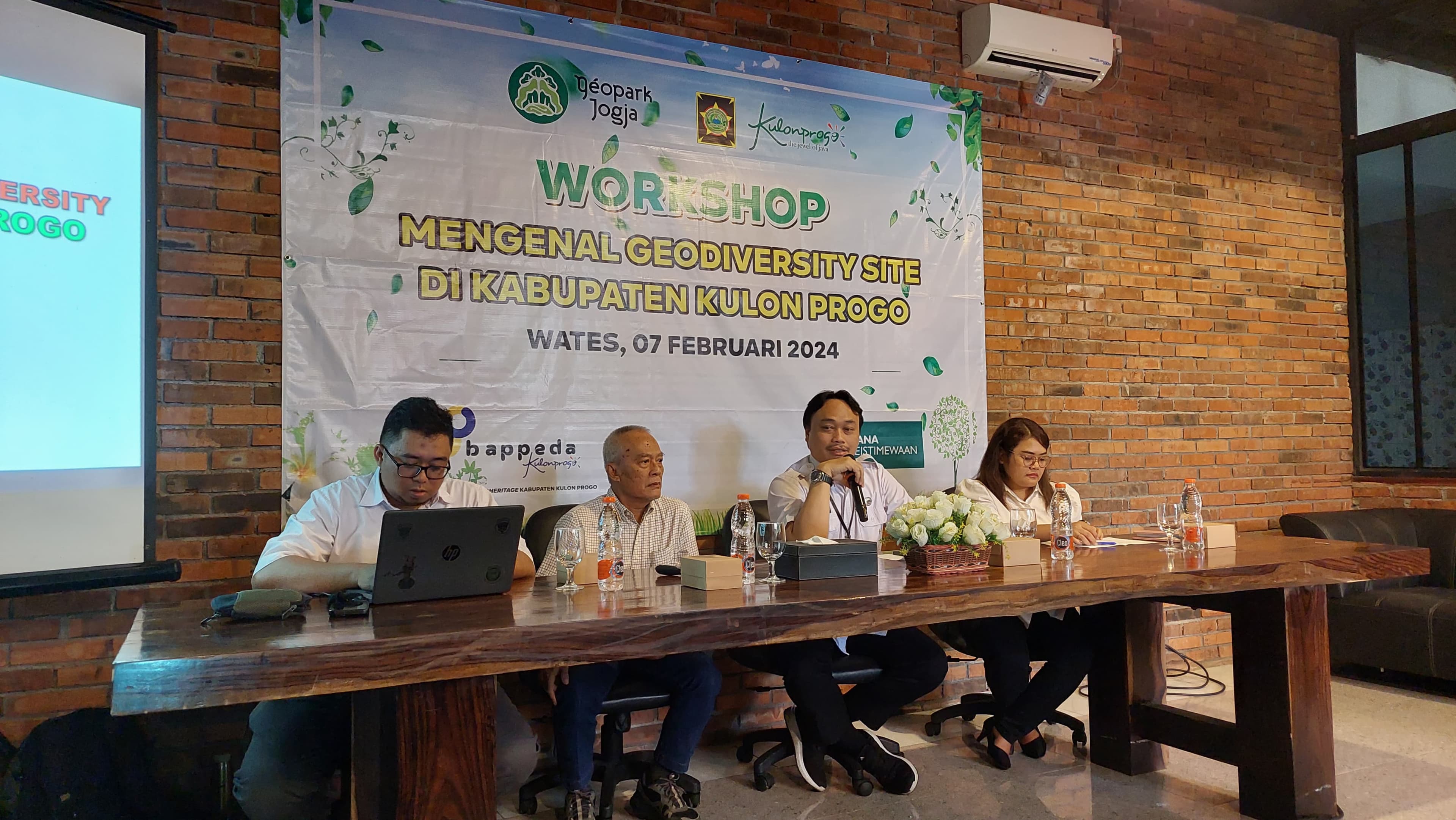Mengenal Geopark Jogja: Workshop Mengenai Geodiversity Site di Kabupaten Kulon Progo