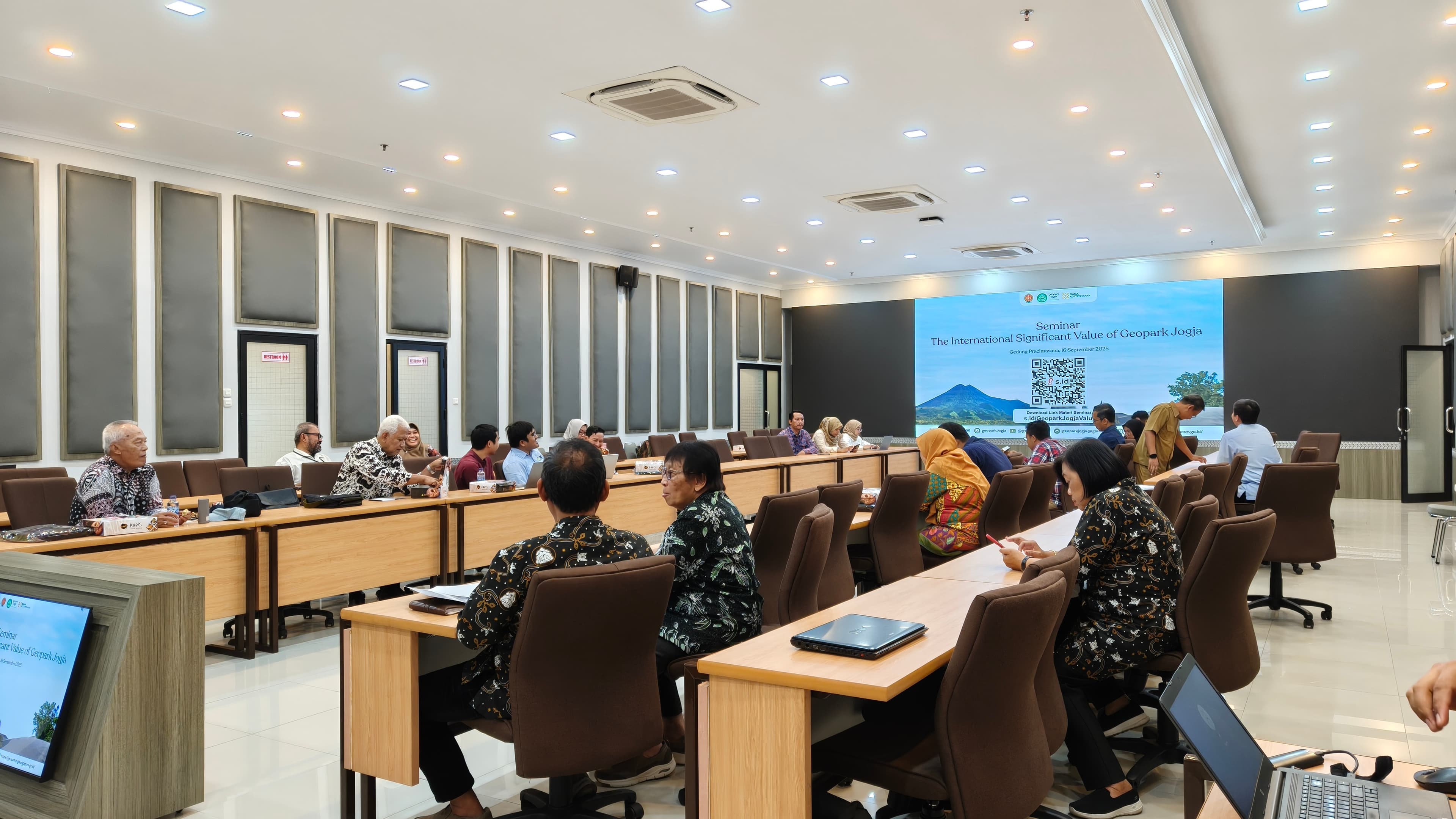 Seminar Geopark Jogja - The International Significant Value of Geopark Jogja