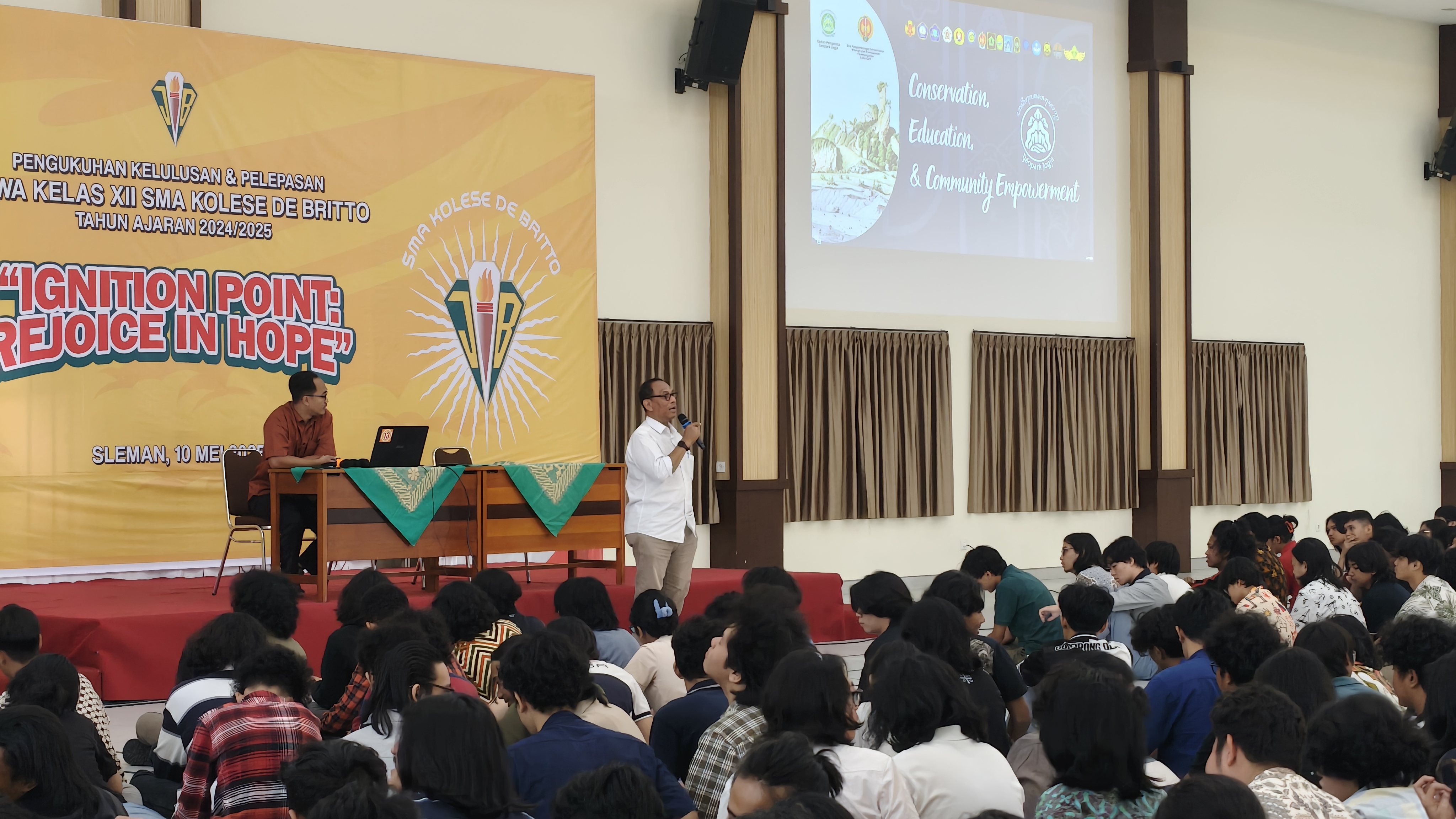 Geopark Jogja Ajak Siswa De Britto Mengenal Keistimewaan Geopark Jogja image